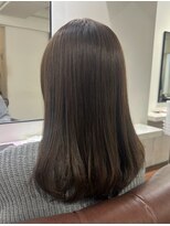 インビテーション(invitation) アッシュベージュ