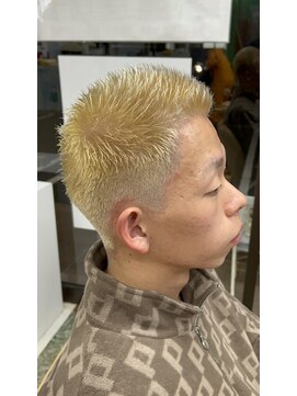 ヘアサロンナンバーワンクラブ上和田本店 ブロンドボウズ