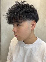 エリマバイフィフス 調布(elima by fifth)&nbsp;調布スペインカールツイストパーマフェードフリンジカット強め