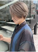 透け感グレージュの大人ハンサムショート　mizuno