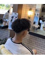 ジェネシス 本店(genesis)&nbsp;セットが楽に！縦に落ちるツイストスパイラル　スキンフェード