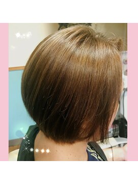 有 ヤング理容美容 ビューティサロンヤング 艶さらショートヘア☆