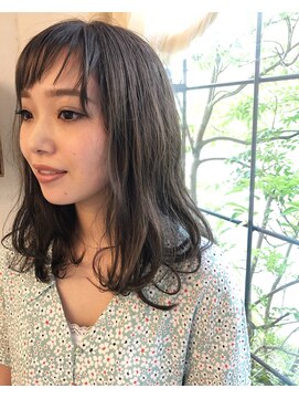 パーマネントシャペ(Permanent Chapel) グレージュカラー