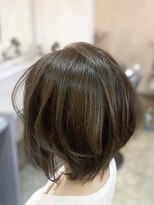 2つの鋏&nbsp;大人可愛い・ハンサムショートボブ