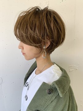 ヴェイン 渋谷(vain) 20代30代　丸みとくびれショート