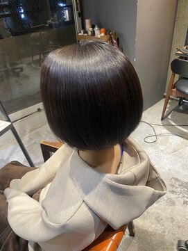 インス(ensue) 20代30代ミニボブココアブラウン小顔美肌ストレート丸み