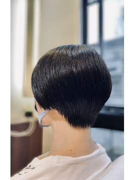 プランツ ヘアサロン(Plants HAIR SALON by GEORGE) つるんと丸く収まるショートボブ◎レディース