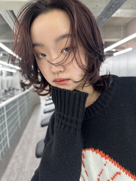 アルテヘアー(arte HAIR) 【arte HAIR】ボルドーカラー/くびれミディ/センターパート