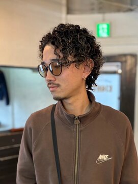 ビーバイエイトジェンツ(Bee by EIGHT GENTS) MEN'S HAIRウルフアッシュブラックカルマパーマベリーショート