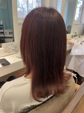 アーブ(hair and make urb) ピンク＋レッドカラーロング