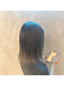 リリス(Lilith) KYON☆バレイヤージュグレー☆福岡久留米