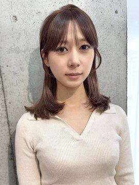 ムード(mood) 顔周りレイヤー/顔周りカット/ダブルカラー/イルミナカラー