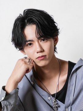 トゥルークリエイション 渋谷(True Creation SHIBUYA) ツーブロックマッシュツイストスパイラルパーマ無造作波巻き王道