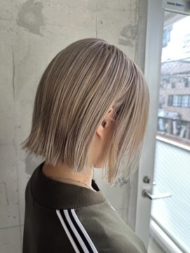 オルガ(olga) ダブルカラー　ハイトーン　大人かわいい　ボブ