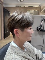 アーカイブ(archive)&nbsp;ブリーチなしのアッシュベージュ × 刈り上げショート archive