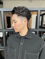 ディーエックス スリー(Dxxxx III) メンズビジネス/パーマスタイル