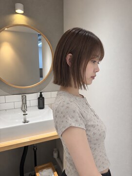 フォト 新宿三丁目(foto) 髪質改善地毛風縮毛矯正くびれレイヤー切りっぱなしボブ