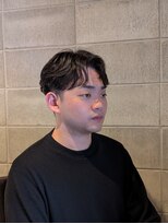 ワンワンオー バーバーショップ コンチネンタル(@110 BARBER SHOP continental)&nbsp;韓国風センターパート海外風センターパートツーブロックアップ
