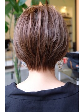 ラボー ノースプラザ店(LA'BO) 【LA'BO三浦】ピアスと相性○前下がりショート