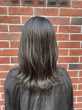 シェノン 梅田(CHAINON) グレージュカラー