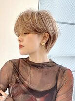 イヴォークトーキョーオーサカ(EVOKE TOKYO osaka)&nbsp;ハイトーンショート カラー ブリーチ ミルクティー 可愛い