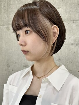 サクラ オモテサンドウ(SAKURA) 丸みショート×ぱっつん前髪×インナーカラー　表参道美容院