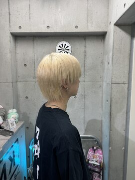 インク 渋谷(INK.) 赤残留からブロンドベージュ