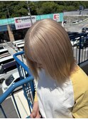 ホワイトベージュ