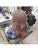 ピンクベージュ