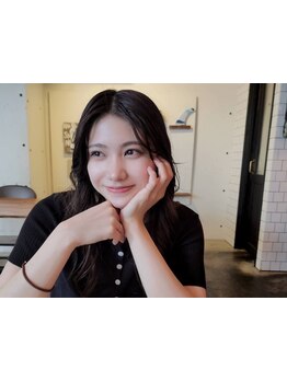 大人女性の髪のお悩みに寄り添うサロン《Arumeria》丁寧なカウンセリングで、あなたのお悩みを解決◎