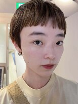 ナヌーク ダイカンヤマ(nanuk daikanyama)&nbsp;ベリーショート・透明感ベージュ・タイトショート