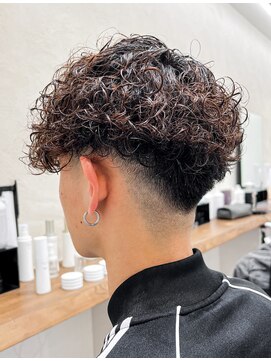 ルースト 京都駅前店(ROOST) スペインカール&フェードカット