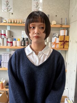 オン眉ぱっつんボブショート オン眉 マッシュボブ