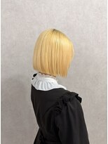フランチェスカドットボブ(francesca.bob)&nbsp;抜きっぱなしブロンド×ボブ【渡辺俊弥】梅田
