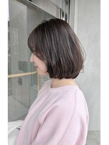 イン(in.) 【小顔・顔まわり】ふんわりボブ/透け感カラー