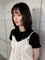 エイチ ウルフカット 大阪梅田(811) ハイライトカラーショートレイヤーミルクティーグレージュボブ