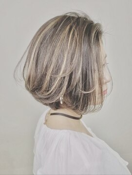 アグ ヘアー グローブ 金沢八日市店(Agu hair grove) 《Agu hair》ハイライト×エアリーショートボブ