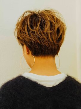 カラーサロンビスカリア 相模原エリア 淵野辺駅店(Color salon Biscaria) ショートパーマスタイル