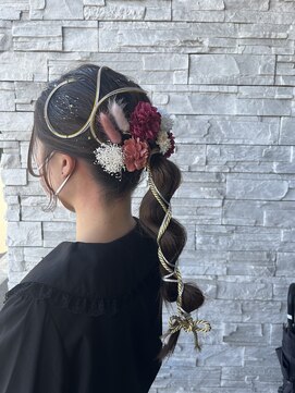 アールトゥーヘアー(art To Hair) 結婚式お呼ばれ/編みおろし/金箔/花