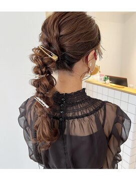 エンタリティリット(entality lit) 【entality lit】編みおろし×ポニーテールアレンジ