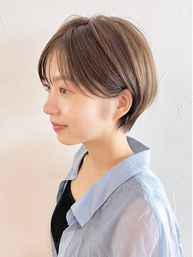 アイティーバイアルバム 北千住店(IT by ALBUM) ショートナチュラル_斜めバンググレージュカラー_ba404742