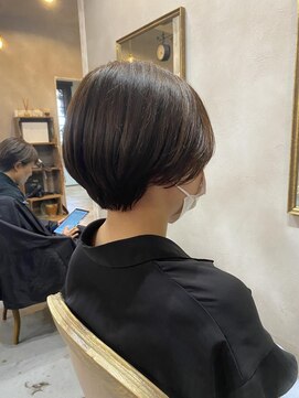 エトランジェ(Etrange) ショートボブ/丸みショート