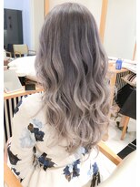 デイズ(days)&nbsp;グラデーションカラーフェミニンロングイメチェンダークアッシュ