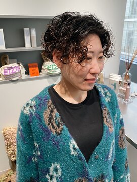 エイゾー 銀座(EIZO) くるくるパーマ/ショートパーマ/かりあげショート