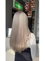 ジゼル(GiseL)&nbsp;圧倒的ホワイト hair