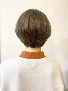 モリオ フロム ロンドン 成増店 【morio成増/一戸】大人かわいいくびれショートボブ