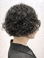 フッタ(Futta)&nbsp;新宿ニュアンススパイラルパーマ×メンズショート