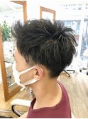ショート　マッシュ　ショートボブ　HEADS 市川　学割　イルミナ
