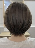 くすみベージュ