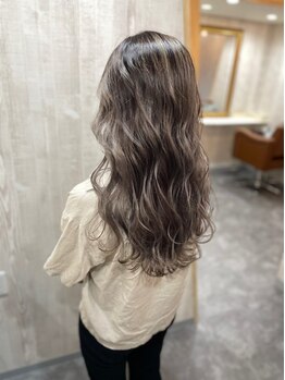 インスヘアー 高砂店(INCE HAIR)の写真/《立体感抜群☆3Dハイライト+高彩度カラー+TOKIOベースTr¥8000》透明感溢れる柔らかな色味を実現◇